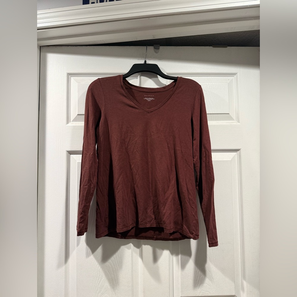 Max Studio Burgundy Long Sleeve Tee. Size Medium